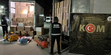 eskisehirde-5-milyon-800-bin-makaron-ve-kilolarca-kacak-tutun-ele-gecirildi-Ubu7IsPT.jpg