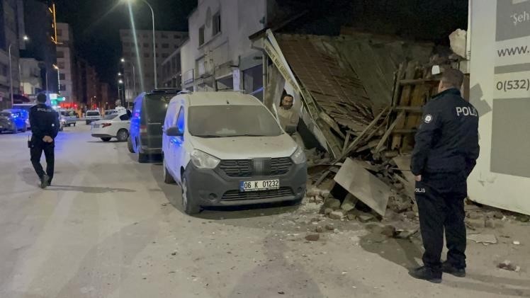 eskisehirde metruk is yeri yikildi sans eseri yaralanan olmadi 3 5lB2pglH