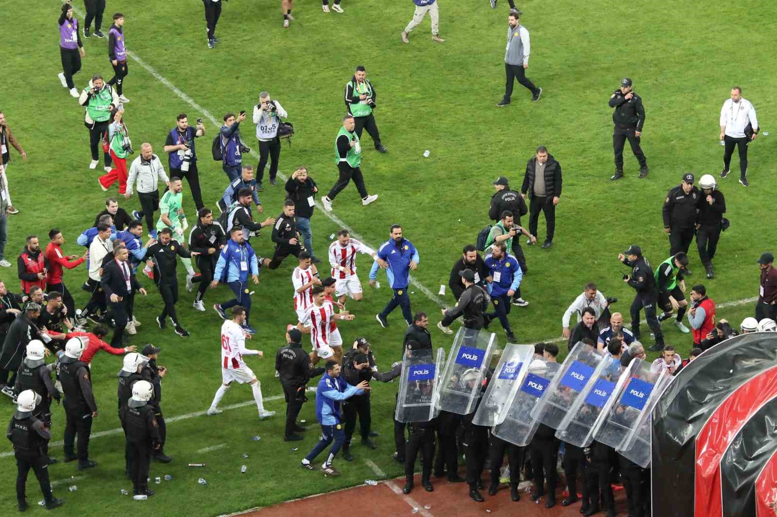 eskisehirde play off mucadelesi olayli bitti 10 XGDt9ABK