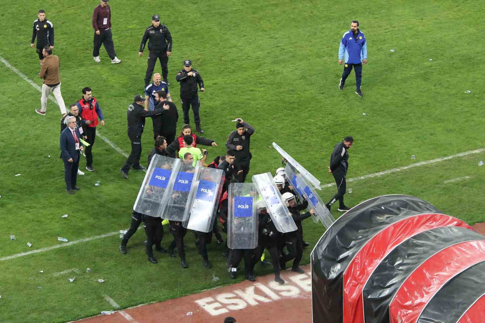 eskisehirde play off mucadelesi olayli bitti 5 Y4GBRAkV
