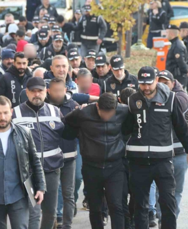 eskisehirde-silahli-organize-suc-orgutune-yonelik-operasyon-jZtTtDPC.jpg