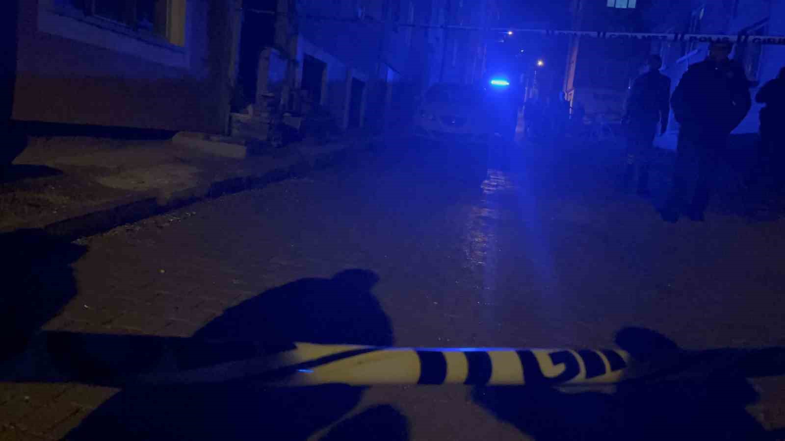 eskisehirde ucuncu kattan dusen sahis agir yaralandi 3