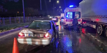 eskisehirde-zincirleme-trafik-kazasi-4-yarali-VMh5JhJN.jpg