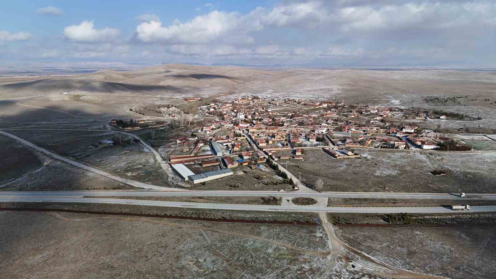 eskisehirdeki koyde ilginc arazi sikintisi 0 eHg61QHq
