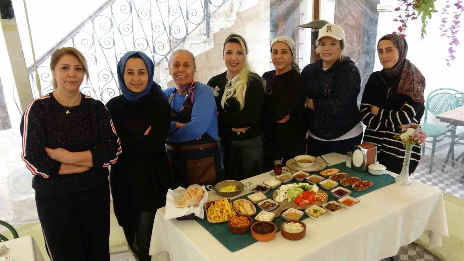 eslerinden imza karsiliginda toplanan kadinlar once kooperatif kurdu sonra restoran acti 0 OcVCvn2J