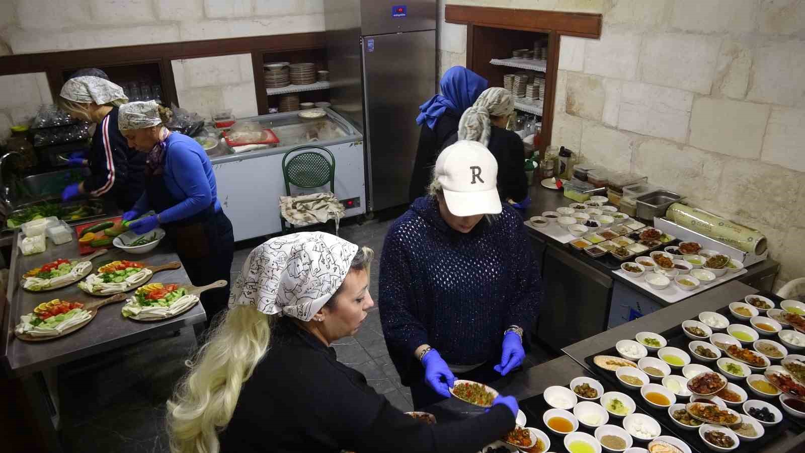 eslerinden imza karsiliginda toplanan kadinlar once kooperatif kurdu sonra restoran acti 2 D1uCsMVB