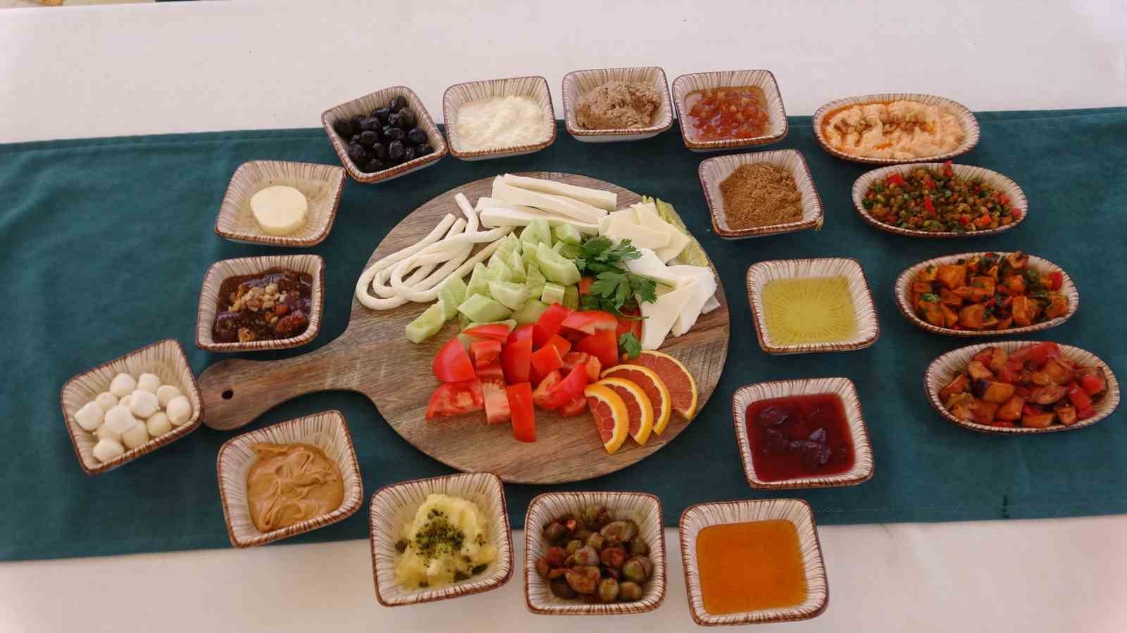 eslerinden imza karsiliginda toplanan kadinlar once kooperatif kurdu sonra restoran acti 4 DcT4kTf9
