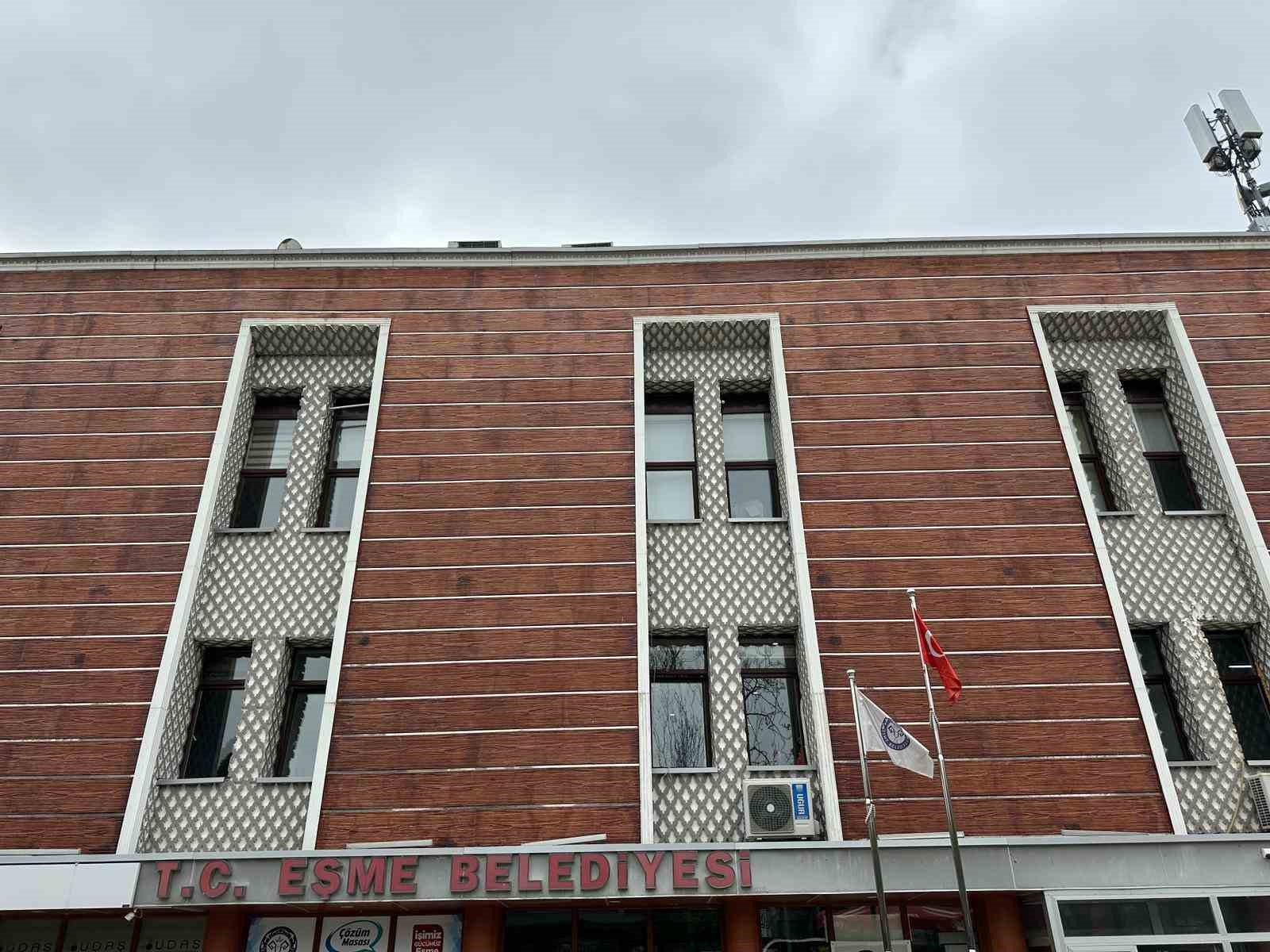 esme belediyesine yonelik irtikap sorusturmasi kapsaminda baskan tozan esi ve 3 supheli gozaltina alindi sqWiUXZG