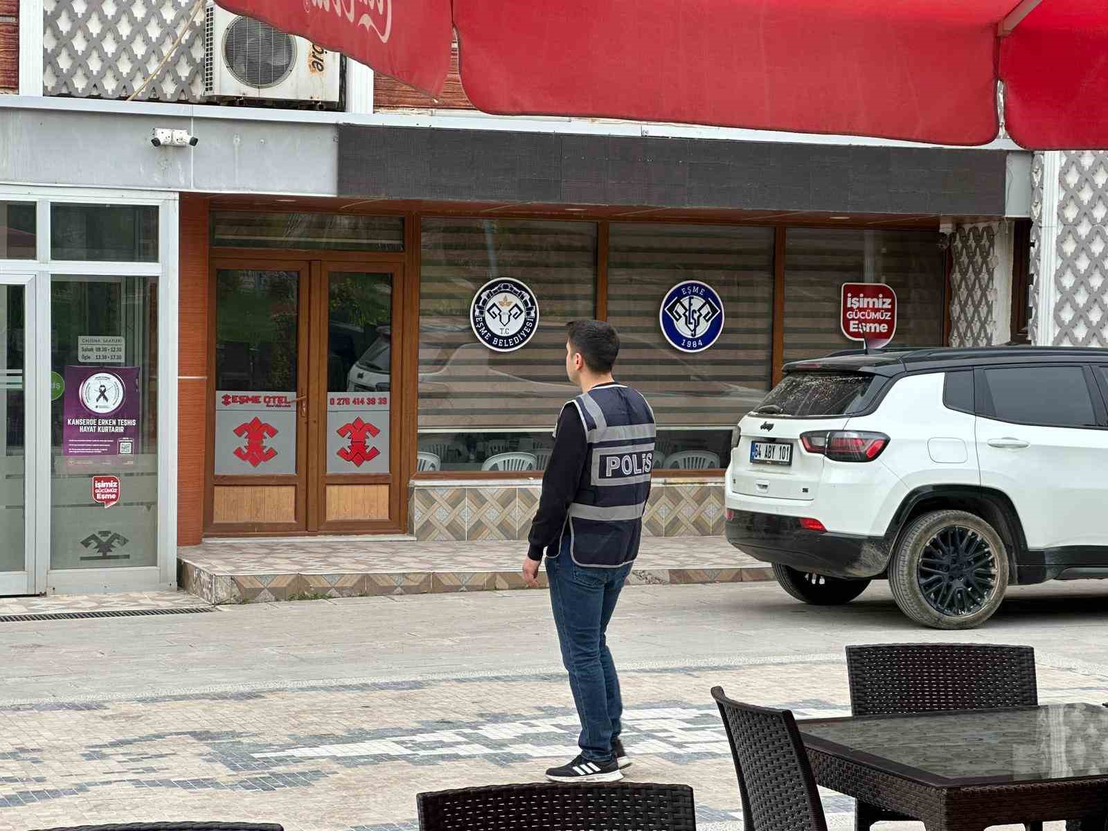 esme belediyesine yonelik irtikap sorusturmasi kapsaminda baskan tozan esi ve 3 supheli gozaltina alindi vkHy697w