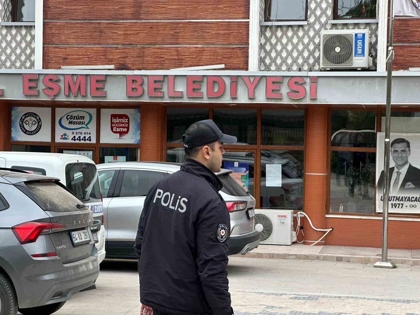 esmeda baskan tozan esi ve 3 supheliye irtikap gozaltisi 0 S6rH97Lc