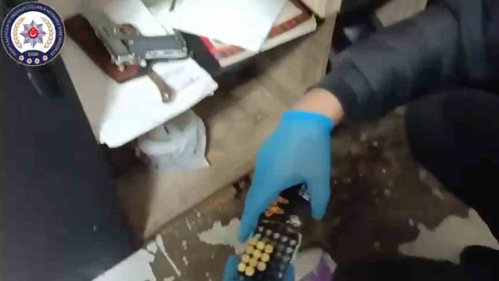 esnafi haraca baglayan donmezler suc orgutune operasyon 3 HpTfzfzm
