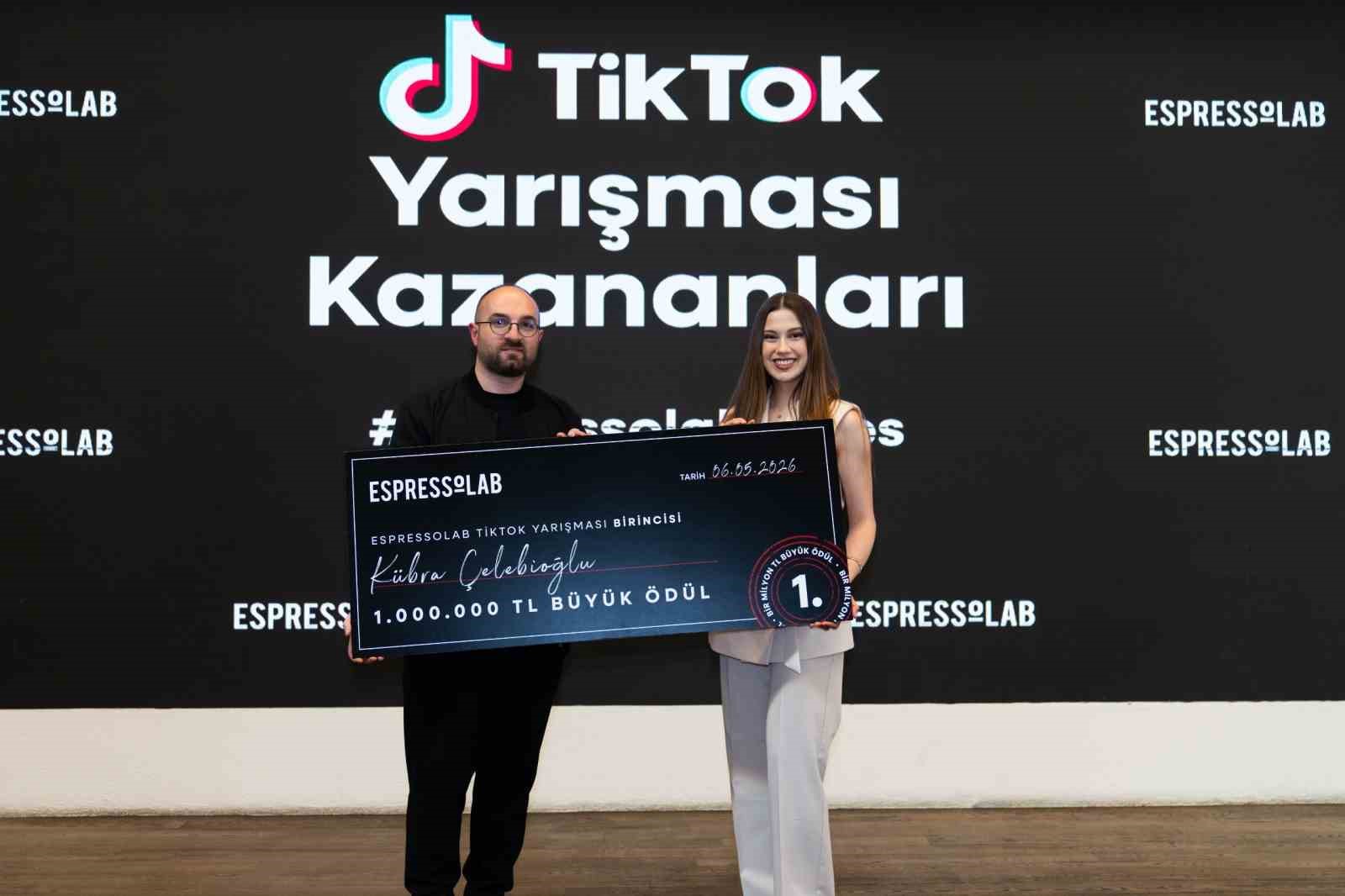 Espressolab sosyal medya yarışmasının kazananları ödüllerini aldı 5 espressolab sosyal medya yarismasinin kazananlari odullerini aldi 1 lI7jUH7w