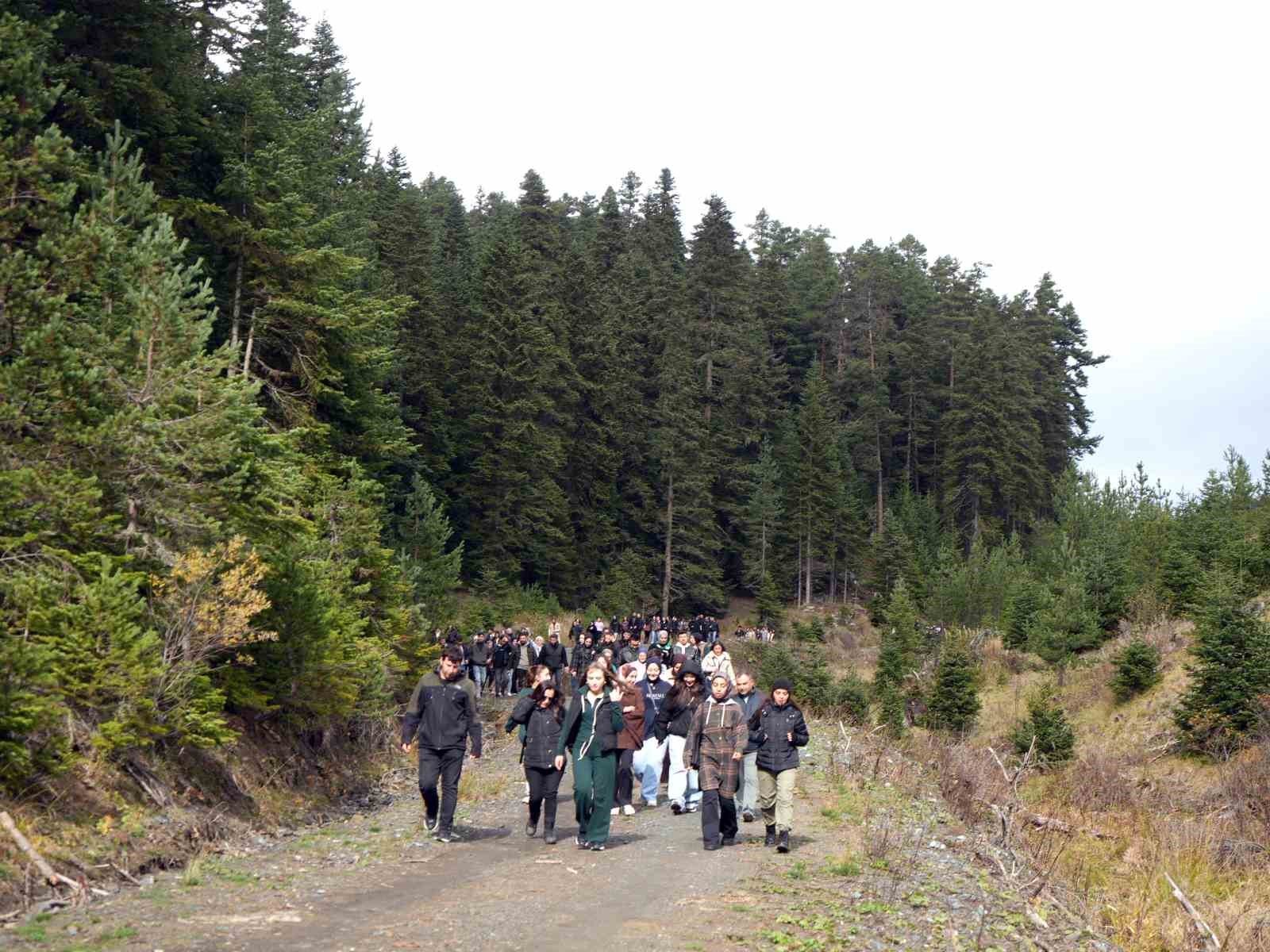 Eşsiz manzaraya sahip yaylada Cumhuriyet Bayramı coşkusu 24 essiz manzaraya sahip yaylada cumhuriyet bayrami coskusu 20 dCKhTjss