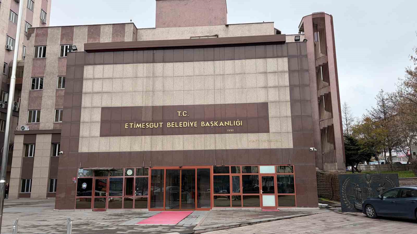 etimesgut belediyesine operasyon 4 gozalti 1 mGQiBeDv