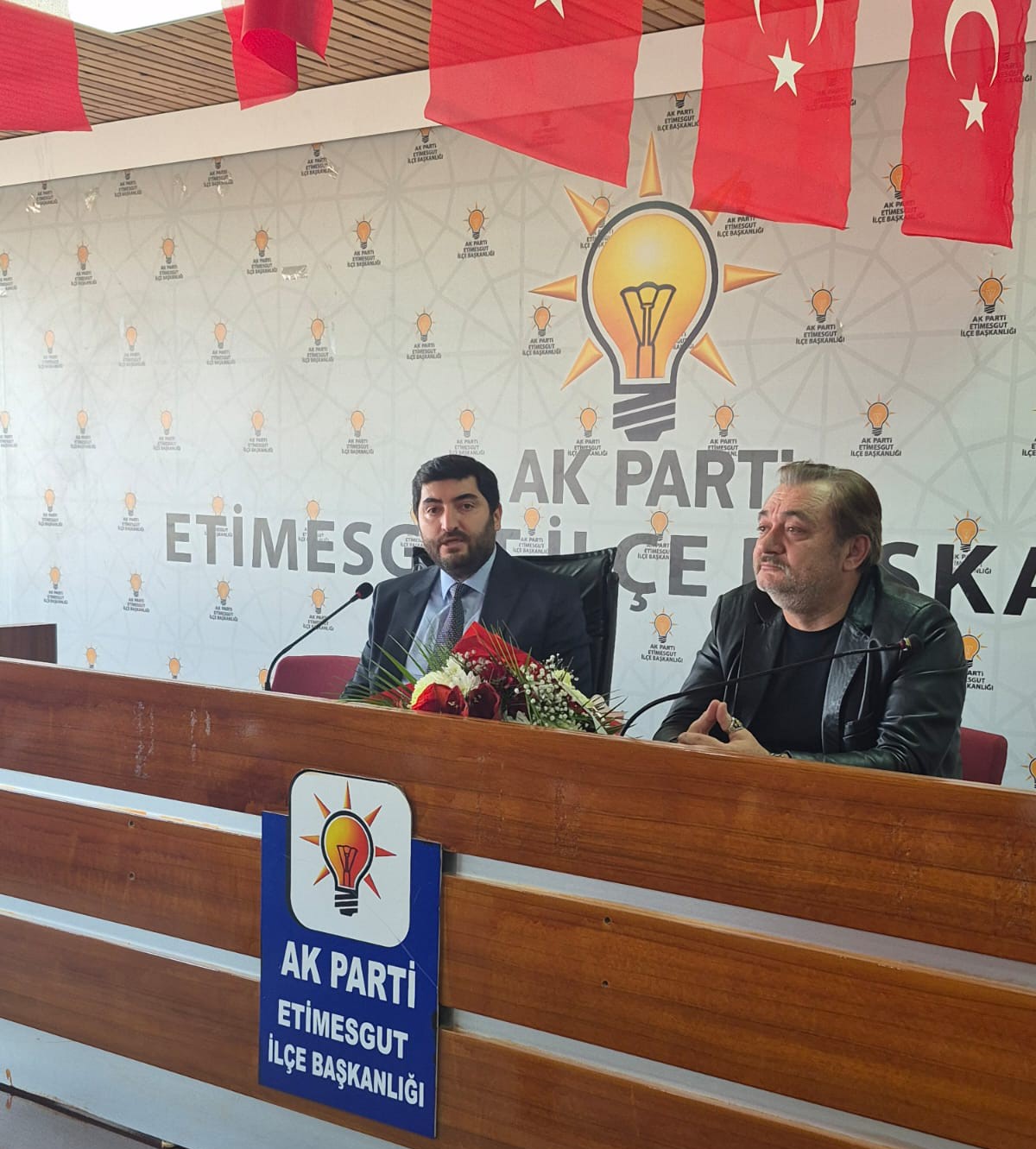 etimesgutta ak partide bayrak degisimi ilce baskanligina yasin sankazan atandi 2 aj9ghvQr