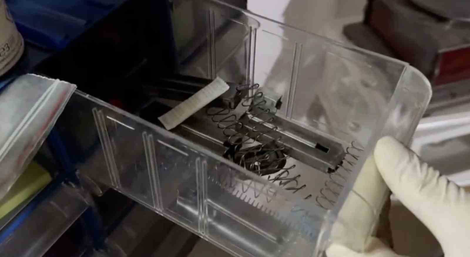 ev deas baglantili silah imalathanesi cikti kokain ve yuzlerce silah parcasi yakalandi 4 cM5Qftrs