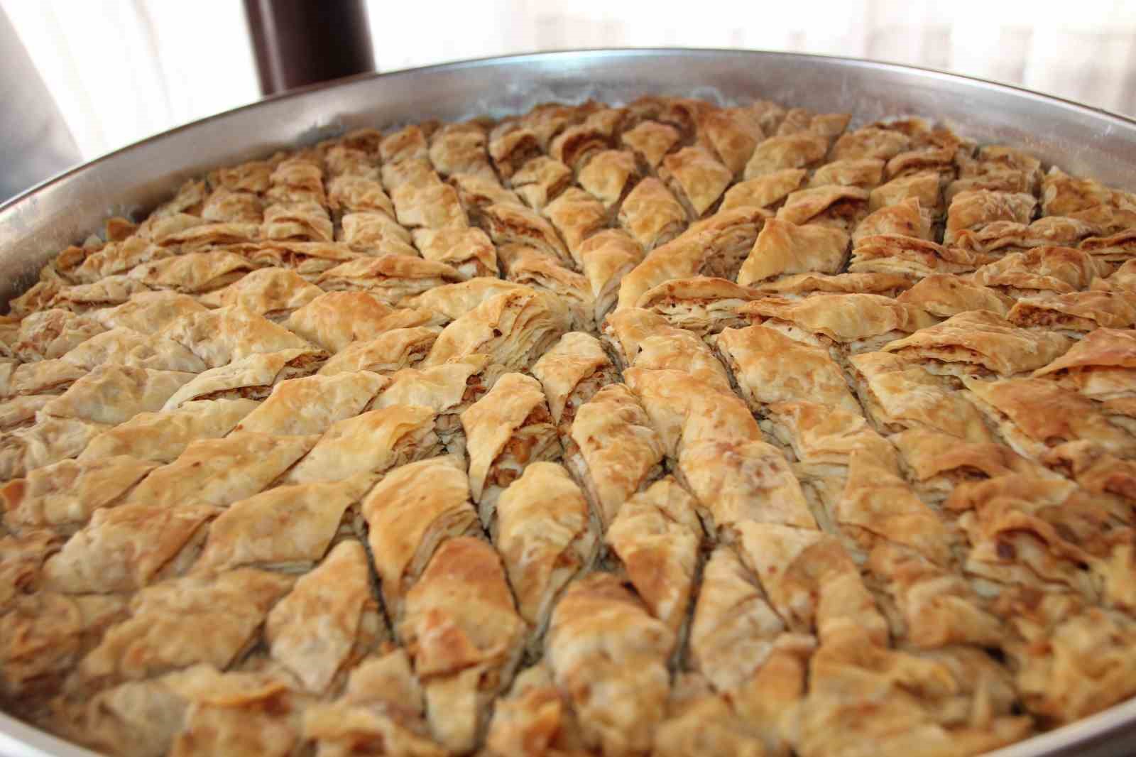 ev hanimlari bu kooperatifte toplanarak ev ekonomisine yardimci oluyor 1 C6MemIMk