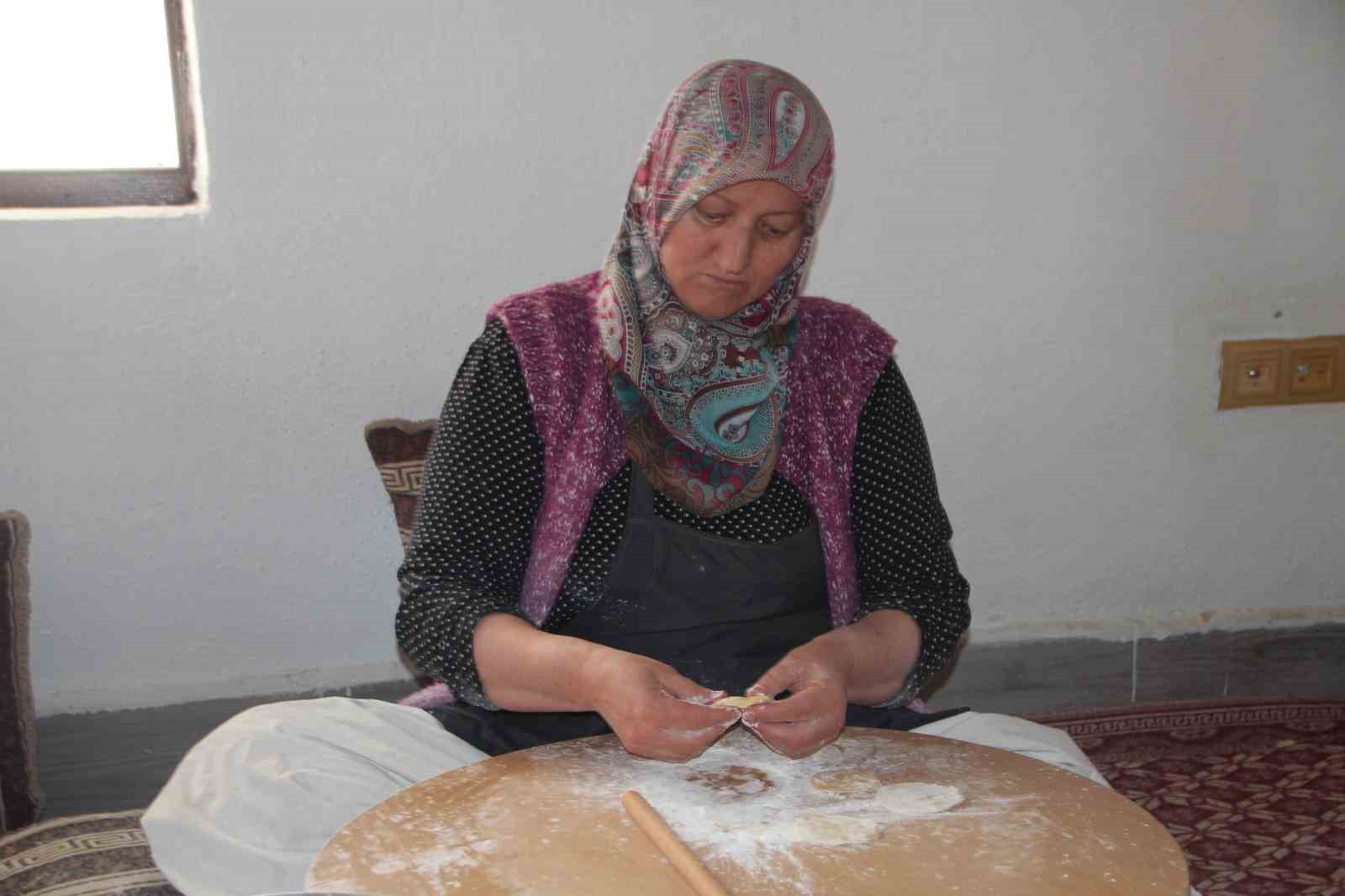 ev hanimlari bu kooperatifte toplanarak ev ekonomisine yardimci oluyor 3 fUvr5reF