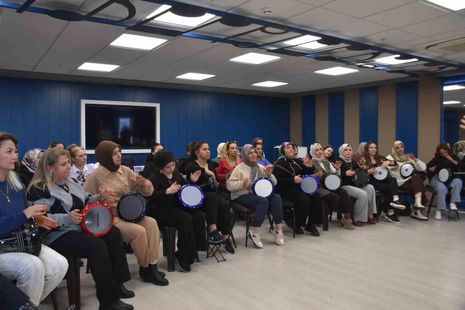 ev hanimlari korosu cumhurbaskani erdogana konser vermek istiyor 1 QuqwJjRl