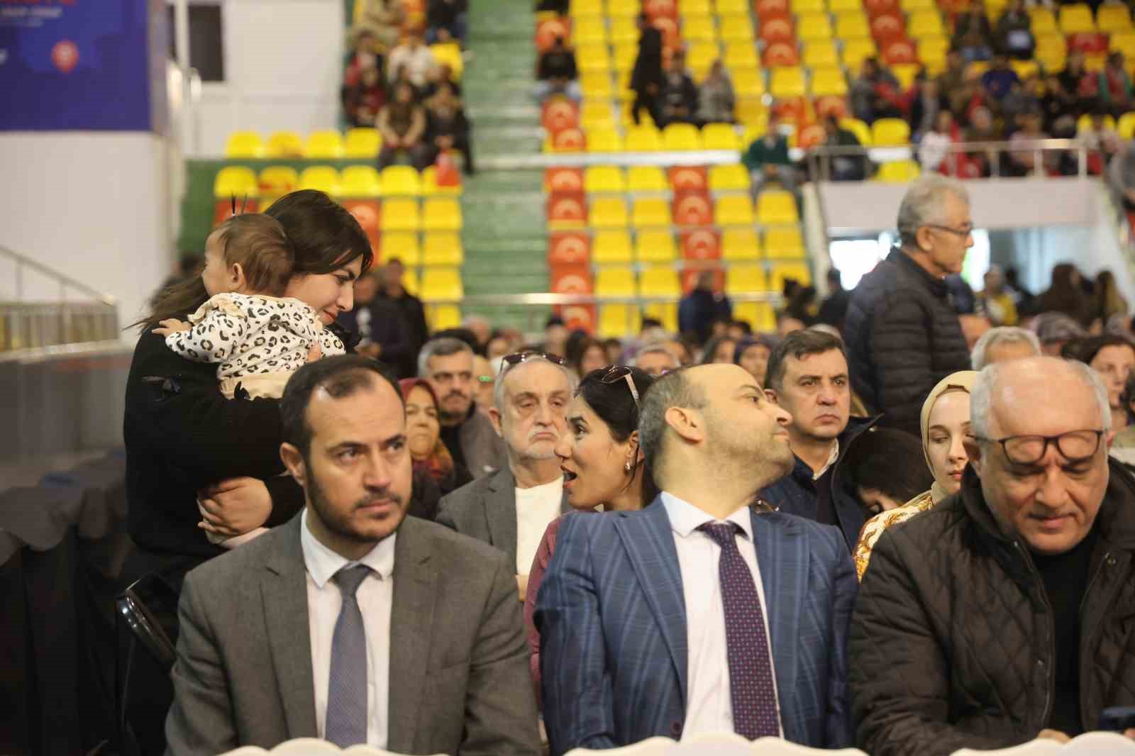 ev hayaliyle kura cekim torenine gelen vatandaslar heyecan dolu anlar yasadilar 2 ti3Jve8E