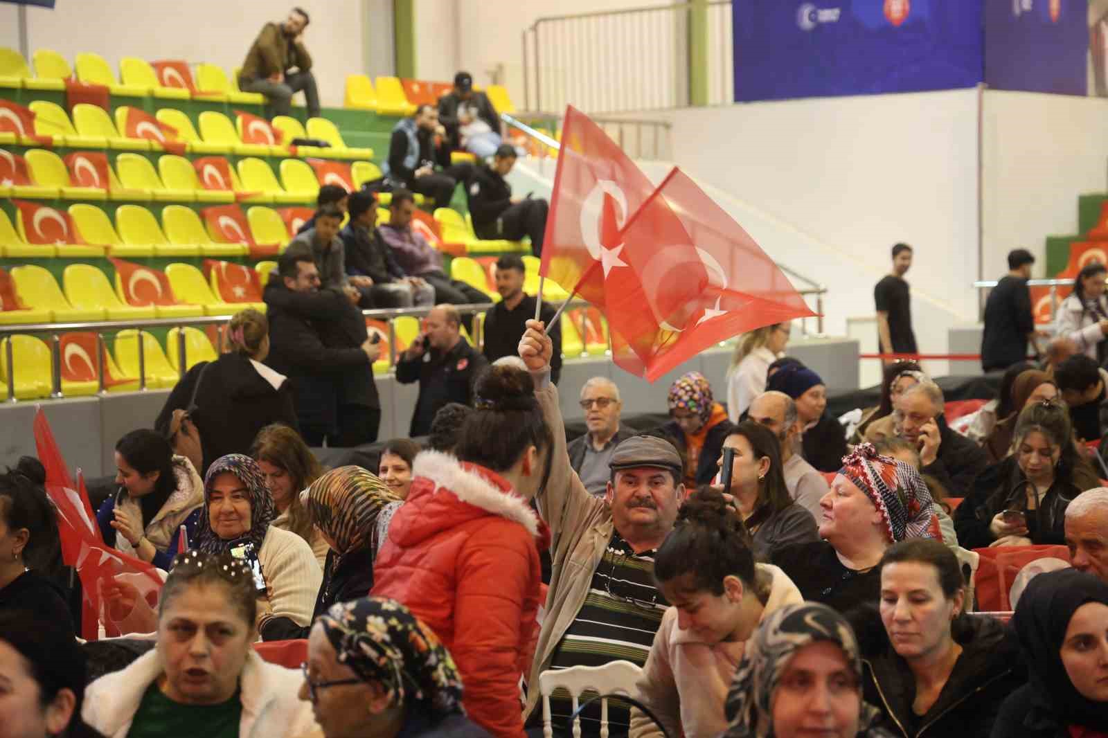 ev hayaliyle kura cekim torenine gelen vatandaslar heyecan dolu anlar yasadilar 3 PWzcHGCb