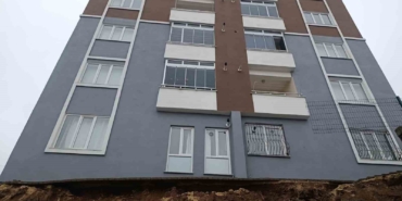 ev-sahibi-duvar-cokmesini-deprem-zannetmis-YtQ23q1w.jpg
