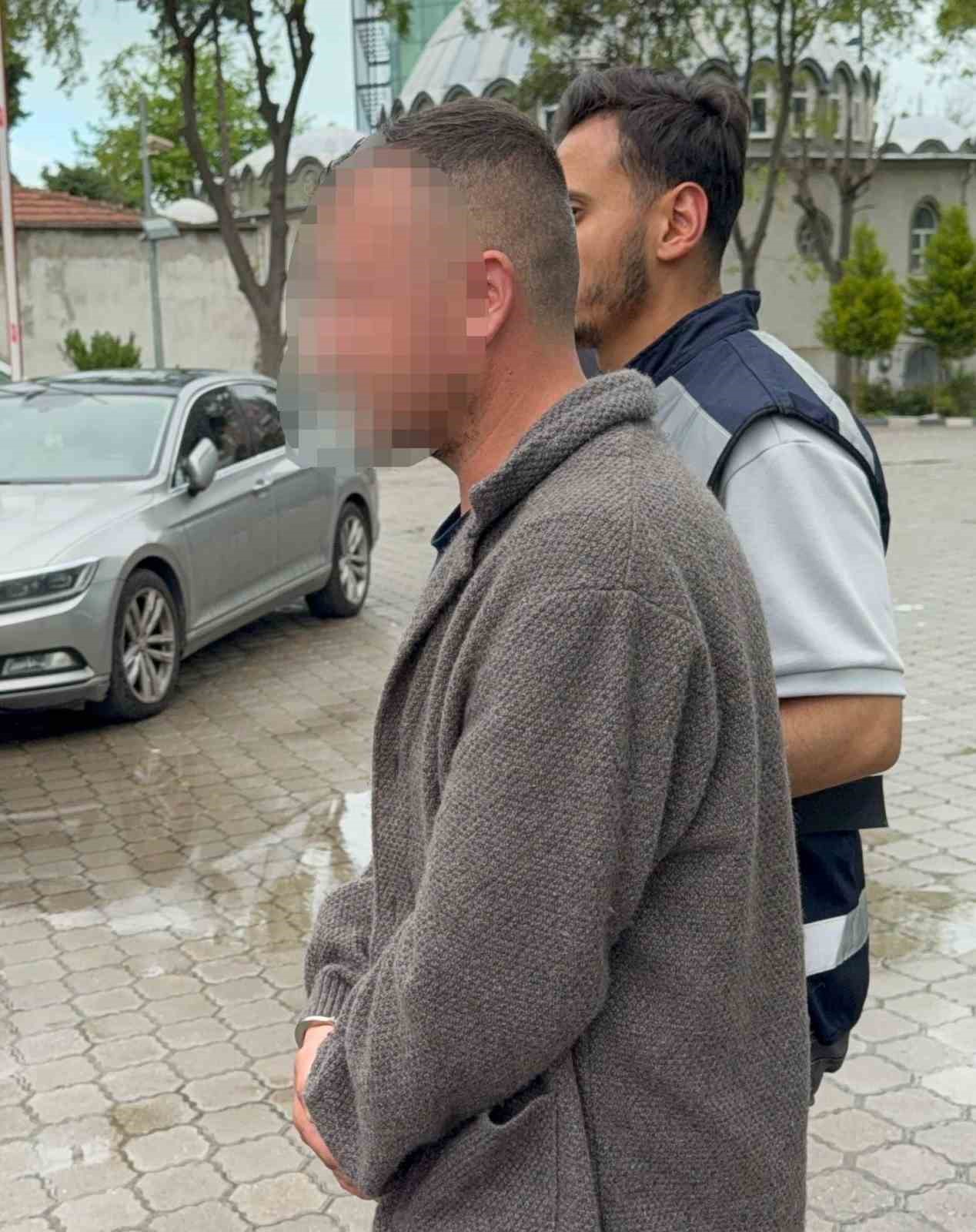 Ev sahibini bıçaklayan kiracı tutuklandı 6 ev sahibini bicaklayan kiraci tutuklandi 2 MDdecQBz