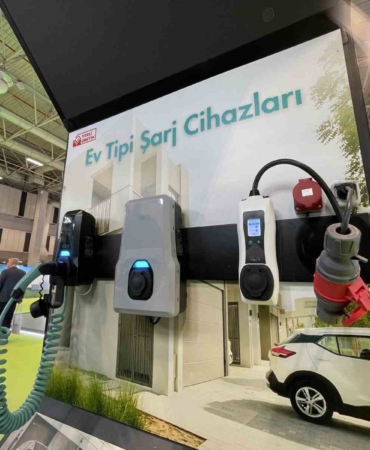 ev-tipi-elektrikli-arac-sarj-cihazlarina-talep-artiyor-kVkDtCLW.jpg
