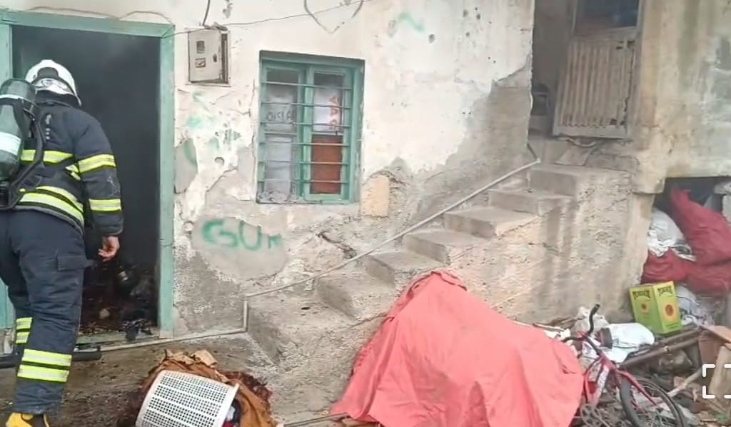 ev yangini cevreye sicramadan sonduruldu 1