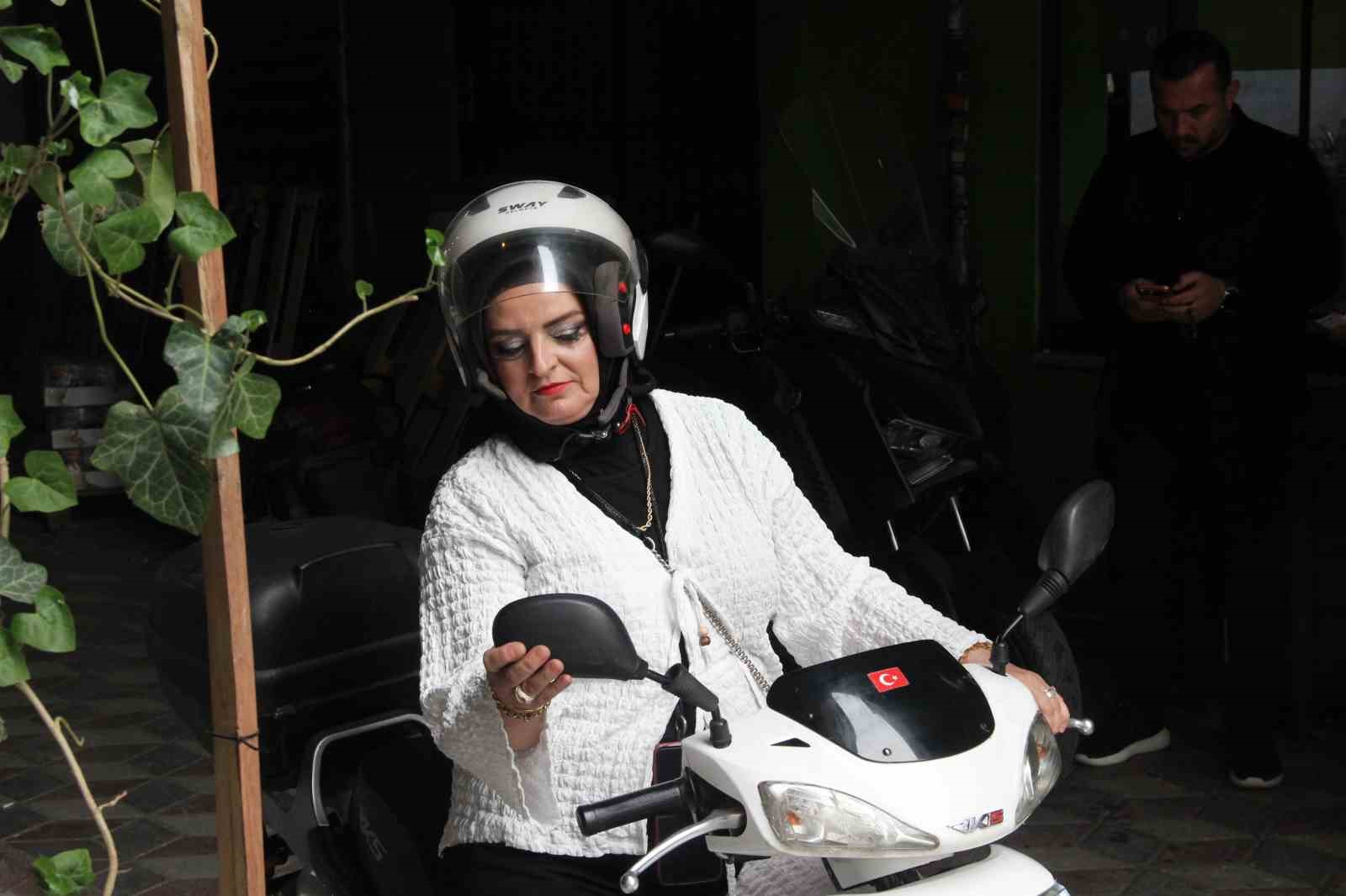 evde anne sokakta motokurye azmiyle ornek oluyor 1 JFiFrKOM
