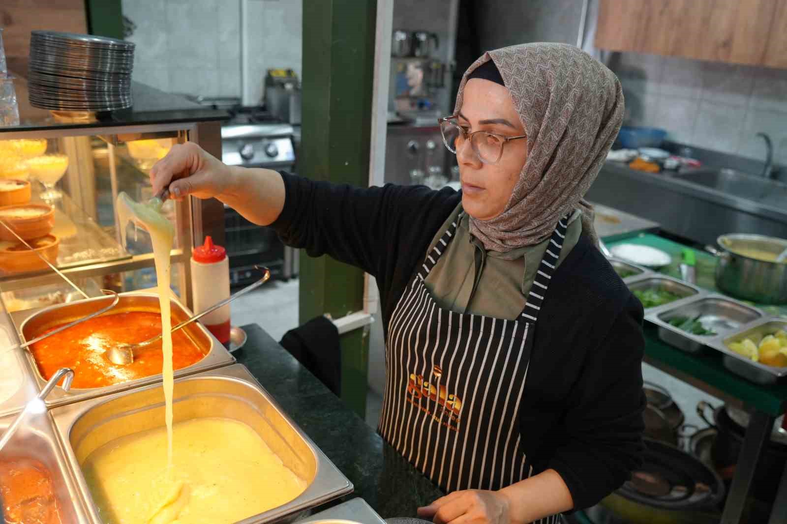 evde basladigi yemek seruvenini isletmeye donusturdu 1 ey9OODWV