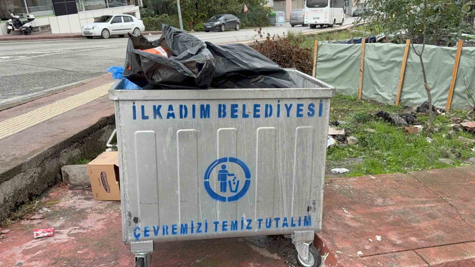 evde dogurdugu bebegi cope atan kadin tutuklandi bebek ise bulunamadi 7 i7e4st57