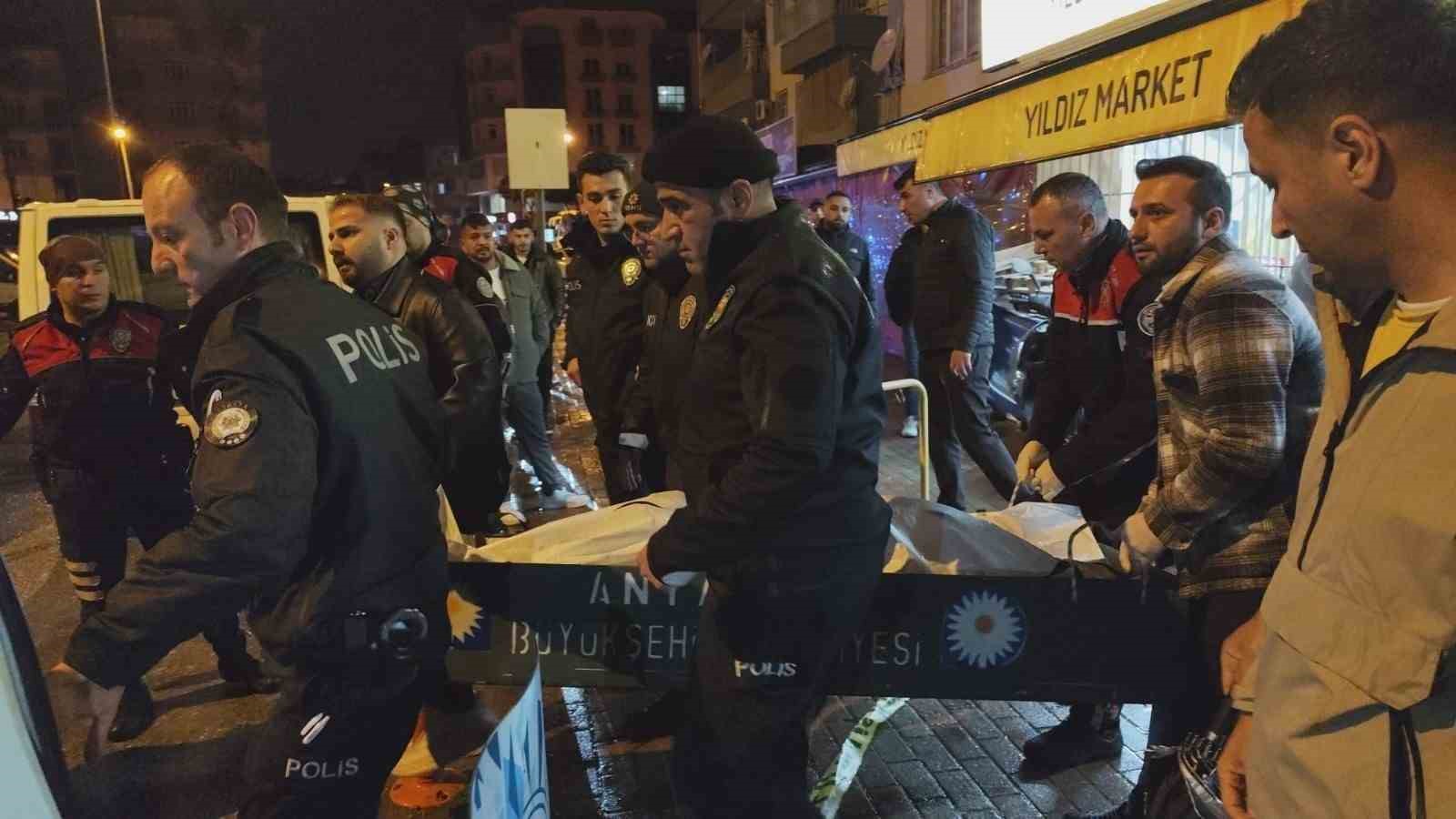 evde olmasi gereken tabanca markette bir genci hayattan kopardi 4 VvGVIrzq