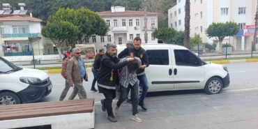 evde-olmasi-gereken-tabanca-markette-bir-genci-hayattan-kopardi-WS3Jyuut.jpg
