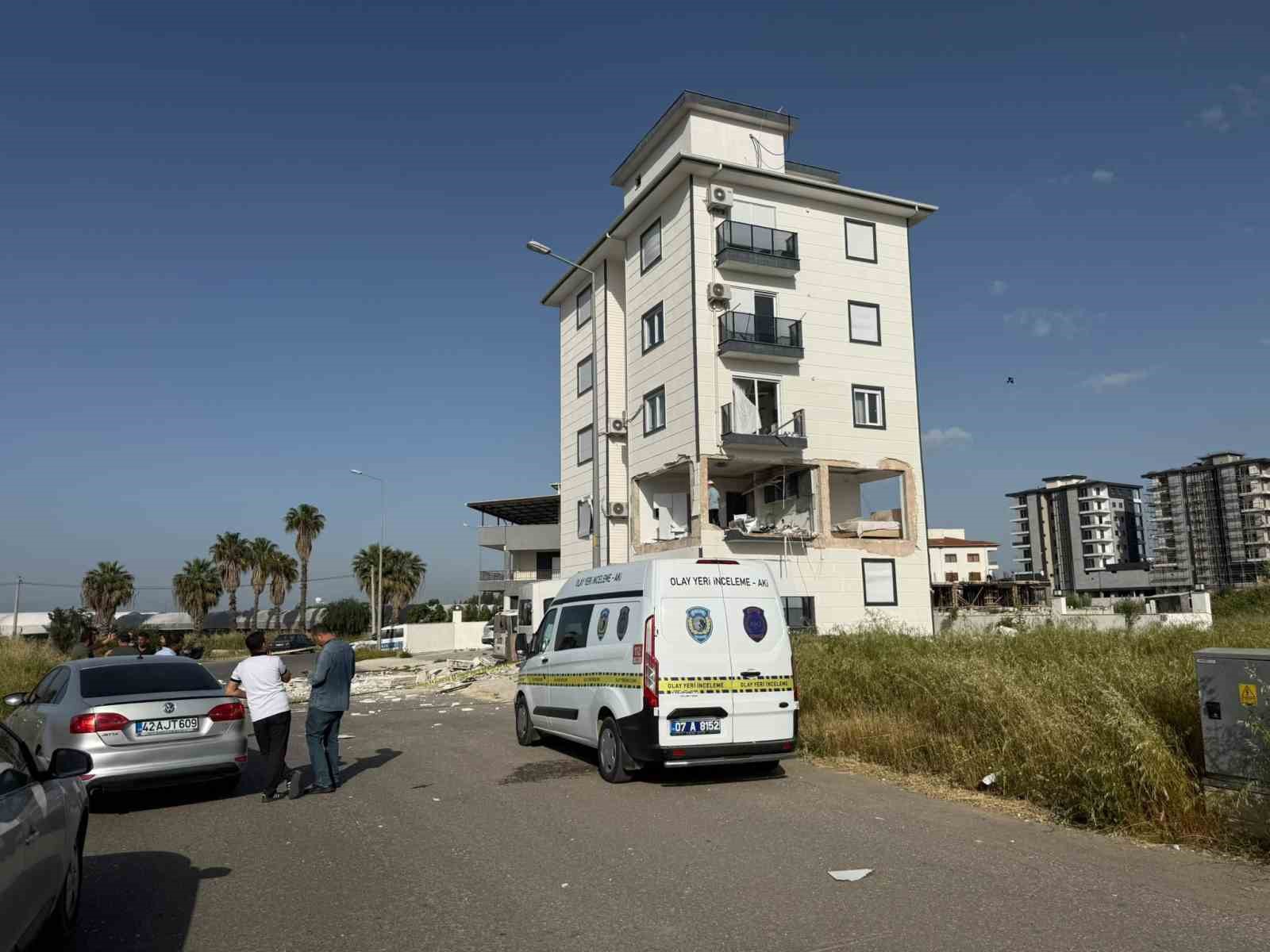 evde patlayan tup binayi harabeye cevirdi 1 yarali 2 z9NmRYqK