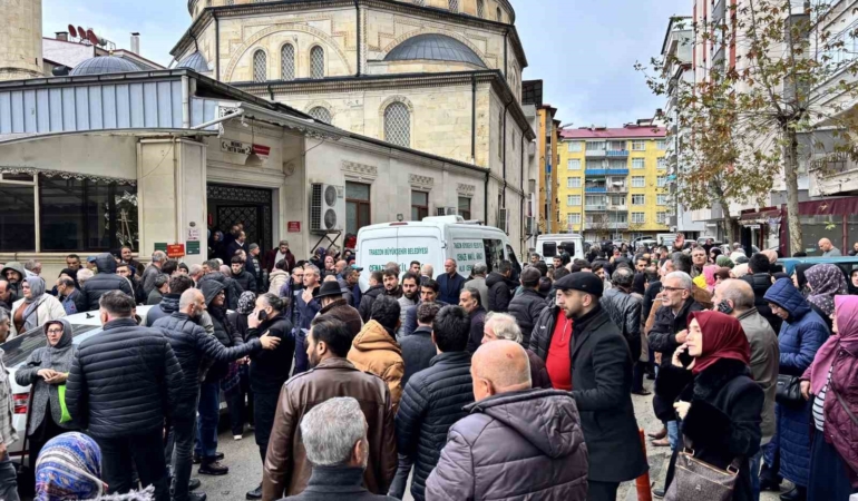 evde-temizlik-yaparken-fenalasan-genc-kadin-hayatini-kaybetti-uO2aXFnS.jpg