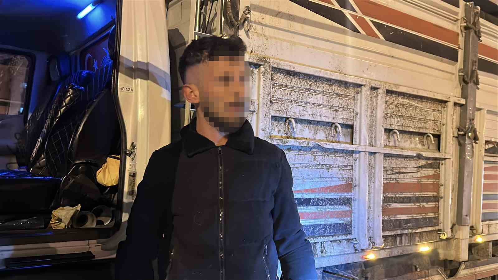 evde unuttugunu soyledigi ehliyetine 2 kez alkollu arac kullanmaktan el konuldugu ortaya cikti 2 H6kBZpFb