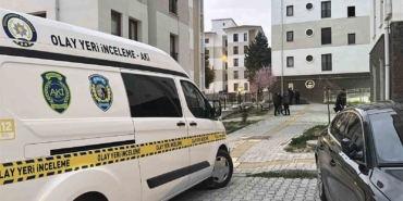 eve-giren-hirsizlar-yaklasik-600-bin-lira-degerindeki-ziynet-esyasini-caldi-BiBSuaYv.jpg