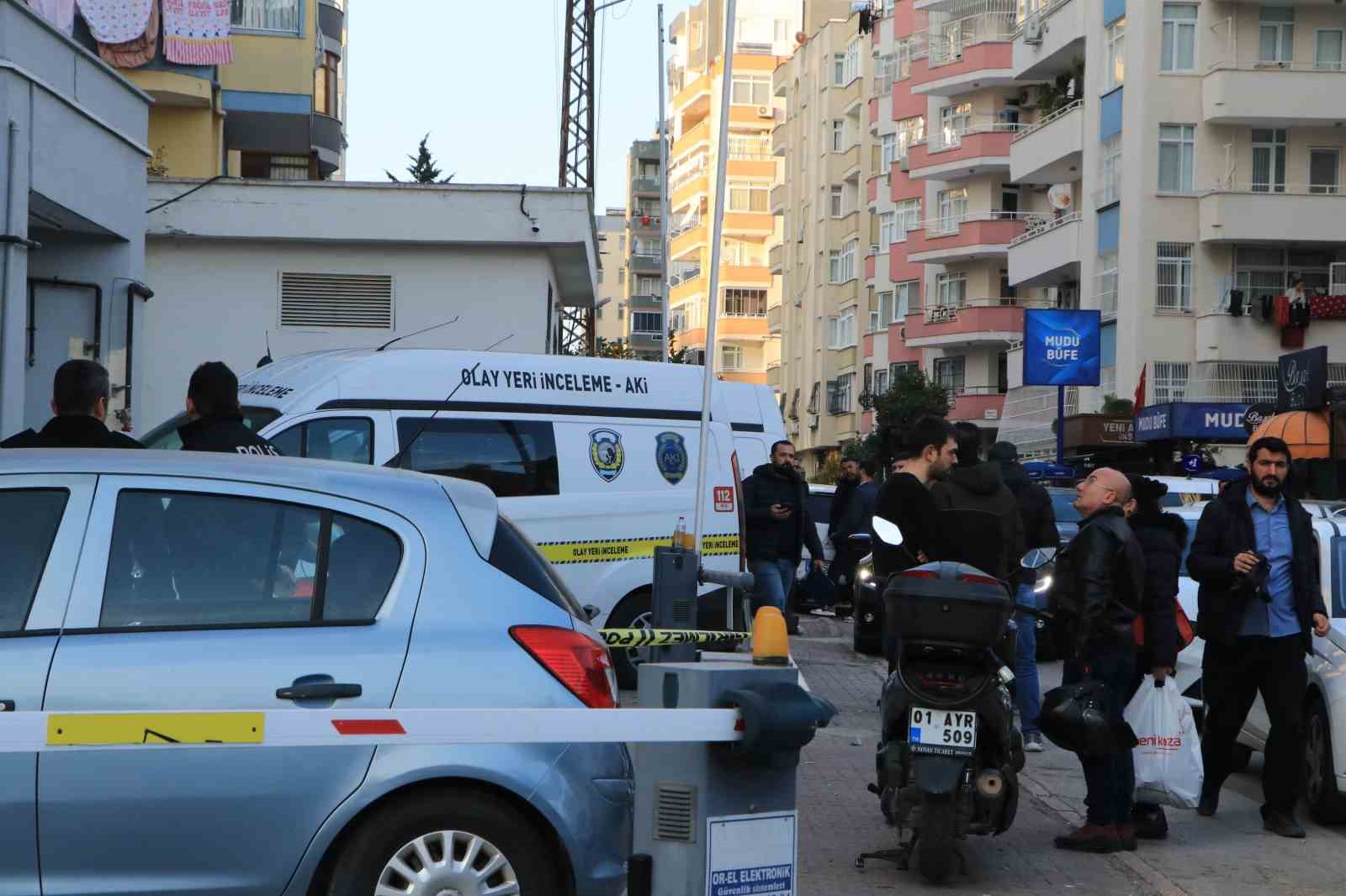 evi teslim etmeyen muteahhidin oglunu oldurup yasamina son verdi 3 Ud1cBpZ5
