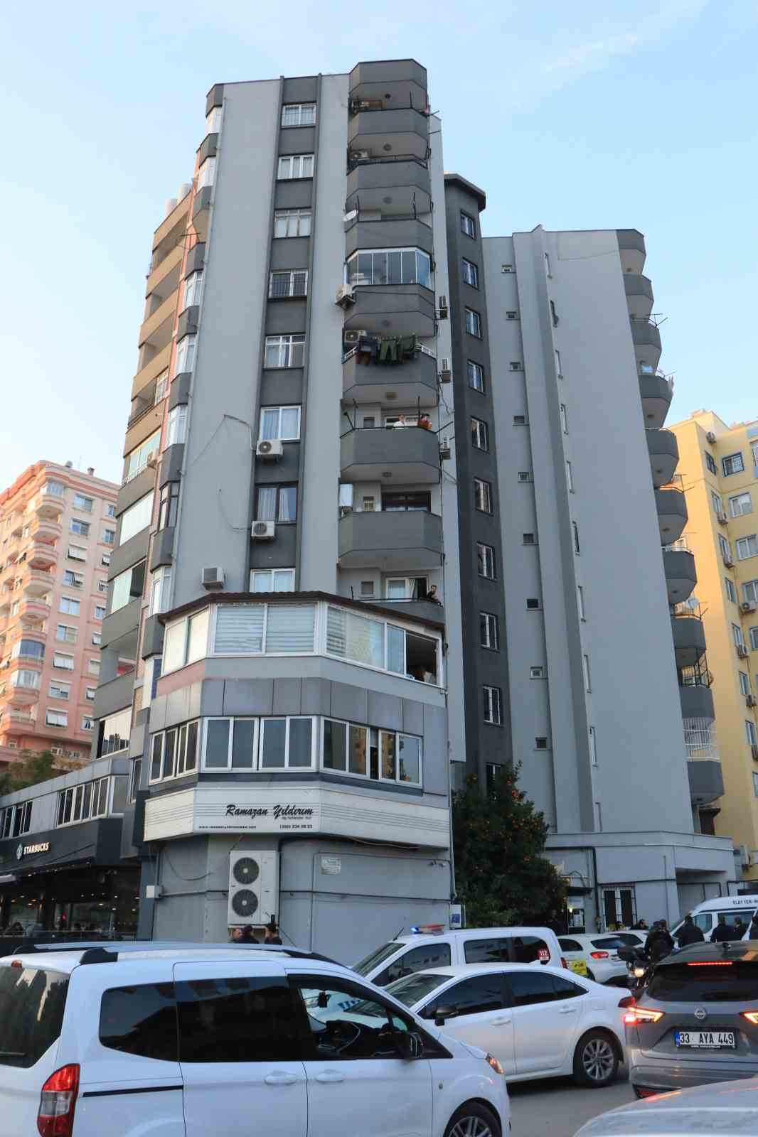 evi teslim etmeyen muteahhidin oglunu oldurup yasamina son verdi 4