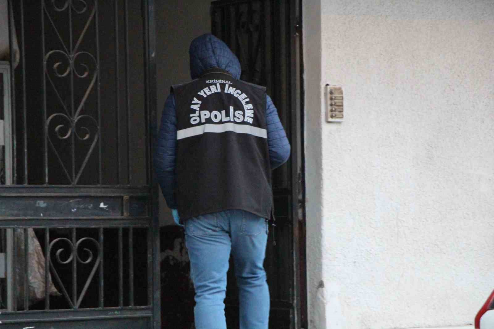 evinde sahte icki icti saatler sonra olu bulundu 3 mgzjBS5h
