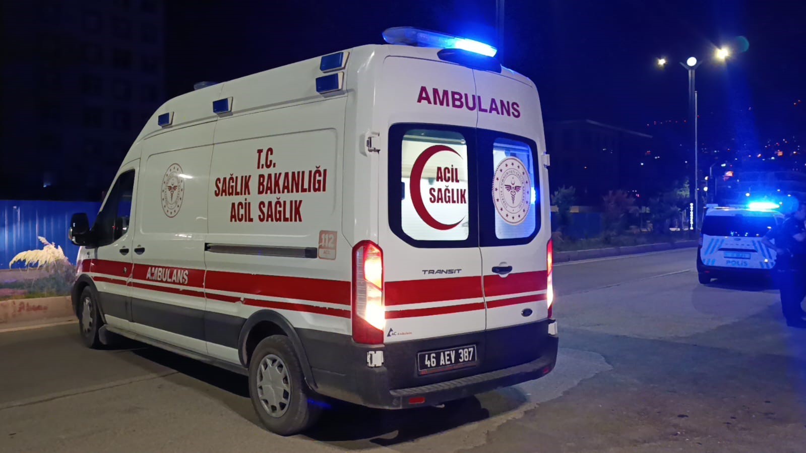evine giderken asansor bosluguna dusup agir yaralandi 3 S1z4DwiH
