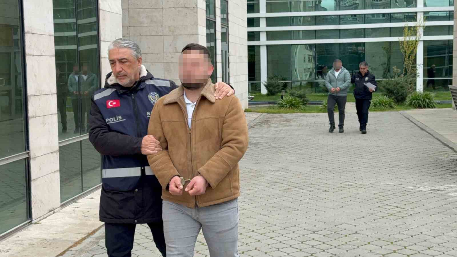 evine zorla girip darbeden ve goruntuleri sosyal medyada paylasan kardesler tutuklandi 1