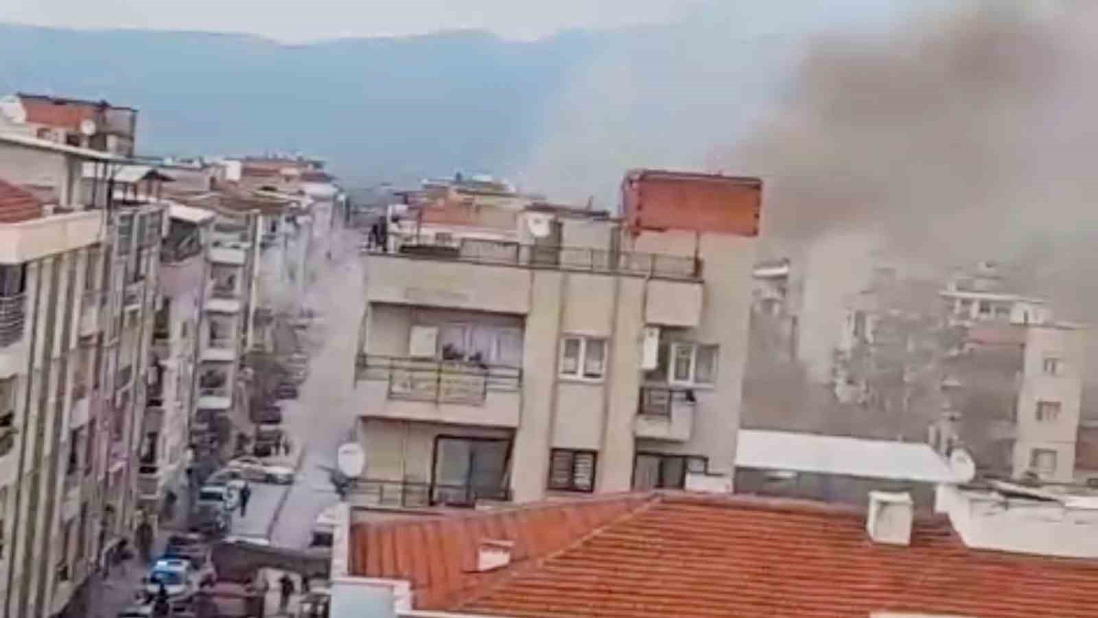 Evini ateşe verdi, kaçarken yakalandı 6 evini atese verdi kacarken yakalandi 2 CtzgLFkt