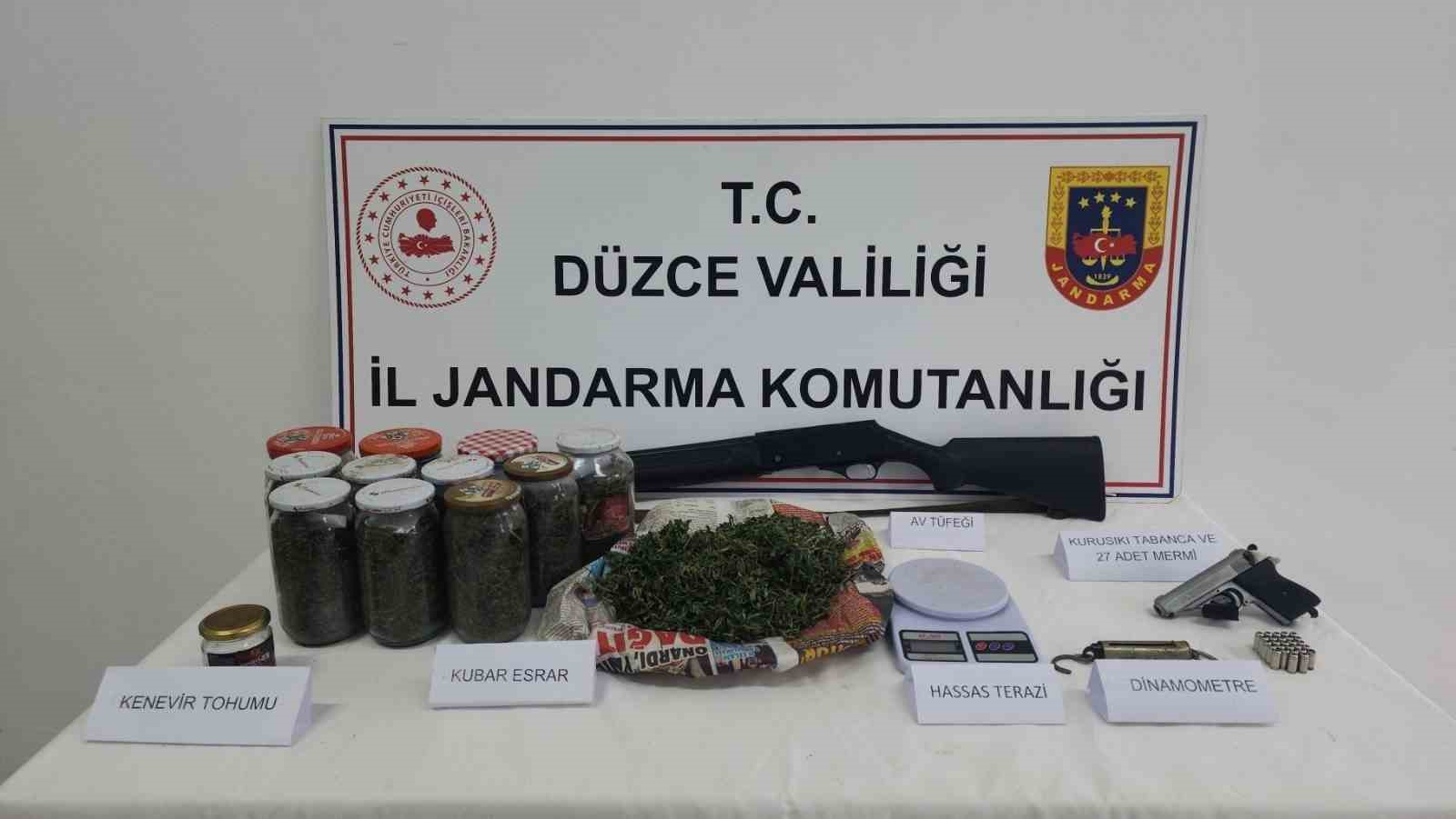 evinin catisina kenevir bahcesi kuran 1 sahis yakalandi 1 fhJJ2YEe
