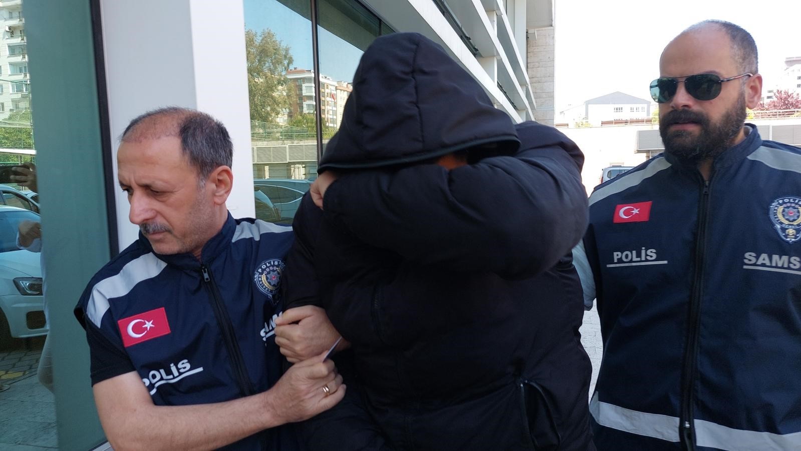 evlenmek icin ablasini kaciran amcasinin oglunu olduren cocuga 20 yil babasina 13 yil hapis 8mcGzBFl
