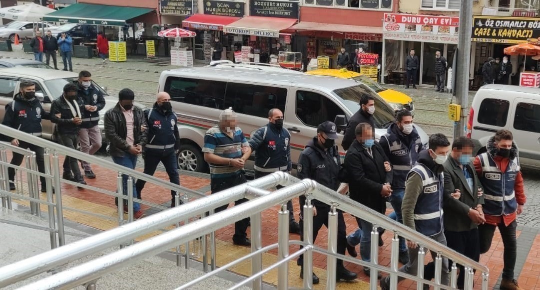 evler kundaklanmis cinayet islenmisti dava yeniden goruldu 0 he3NMRi2