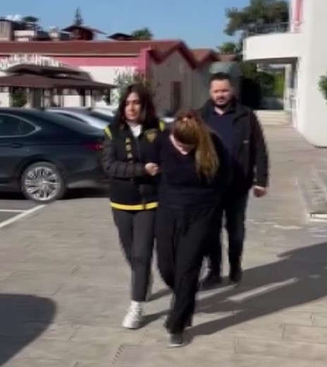evleri soyan 2 kadin yakalandi 700 bin tllik vurgun yapmislar 3 O7F8gP9T
