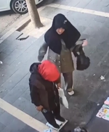 evleri-soyan-2-kadin-yakalandi-700-bin-tllik-vurgun-yapmislar-323BDBiY.jpg