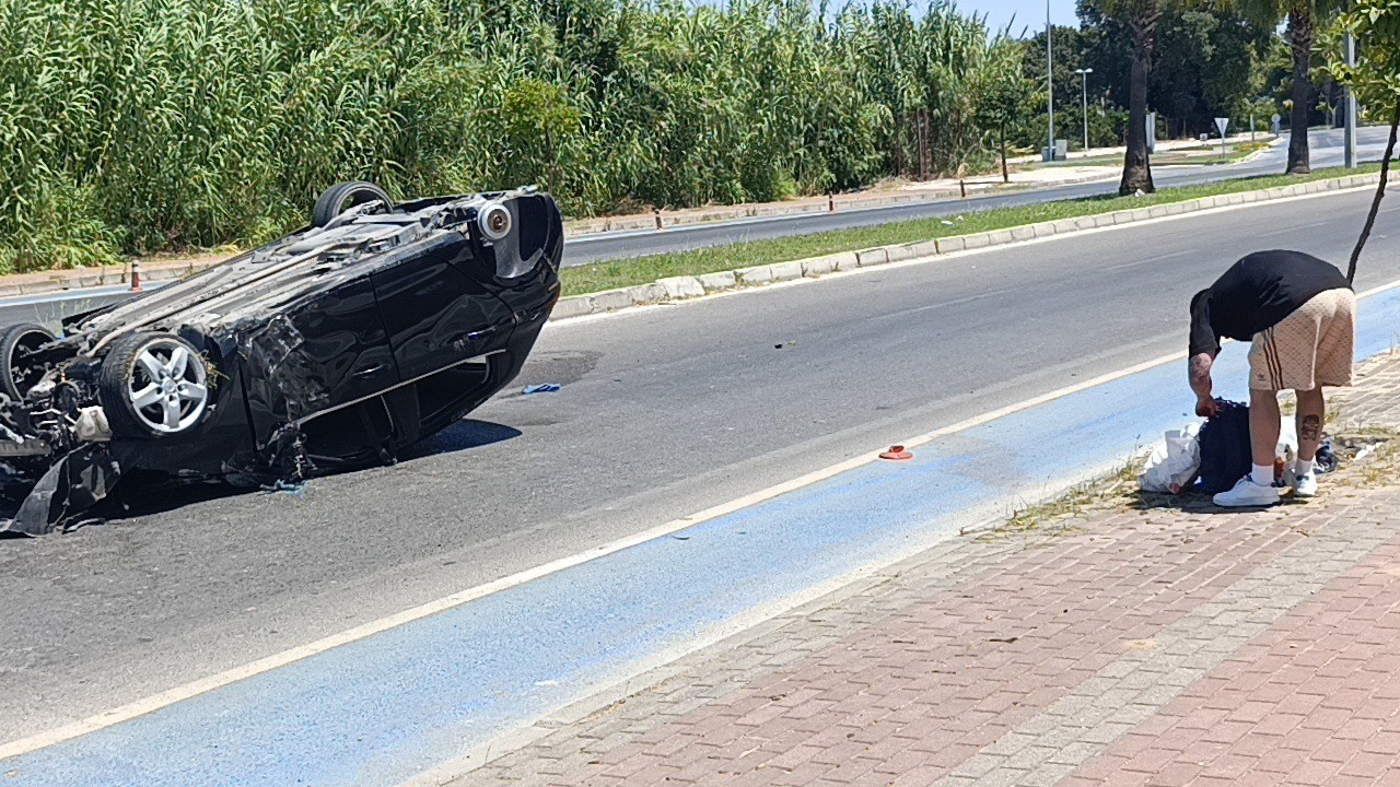 Evlilik teklifine giderken kaza yaptı, yüzük ve çiçeği bulmadan hastaneye gitmedi 9 evlilik teklifine giderken kaza yapti yuzuk ve cicegi bulmadan hastaneye gitmedi 5 B8PM52be
